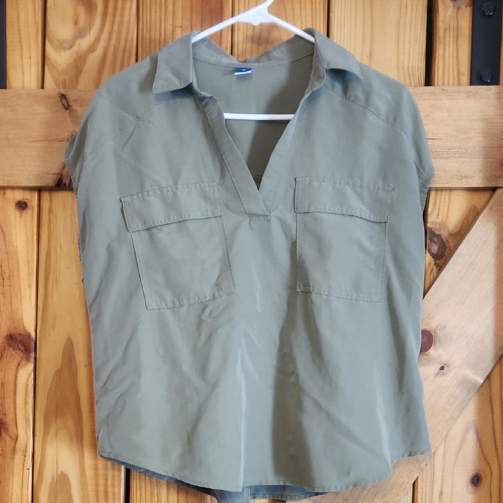 Old Navy Green Cap Sleeve Notched Collar Blouse